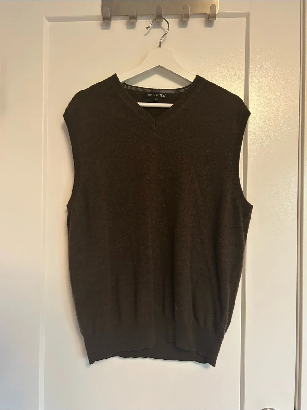 BRITCHES Brown Wool V-Neck Sweater Vest - Picture 8 of 8